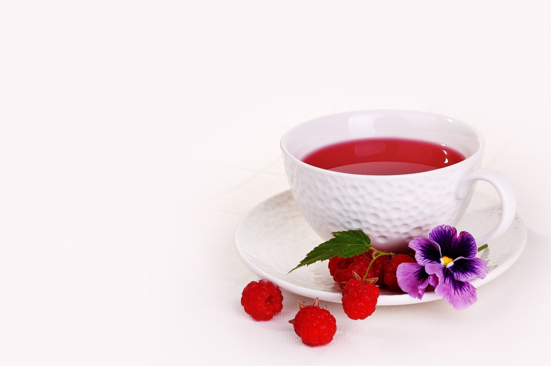 Raspberry Hibiscus Tea Delight