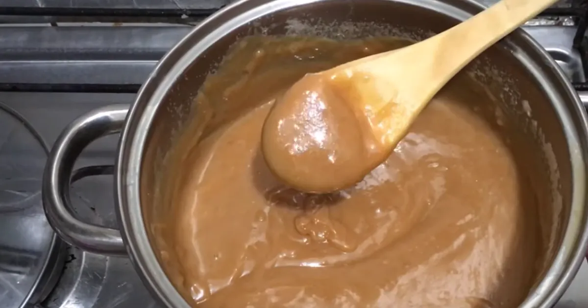 Making Homemade Arequipe - A Sweet Taste of Tradition