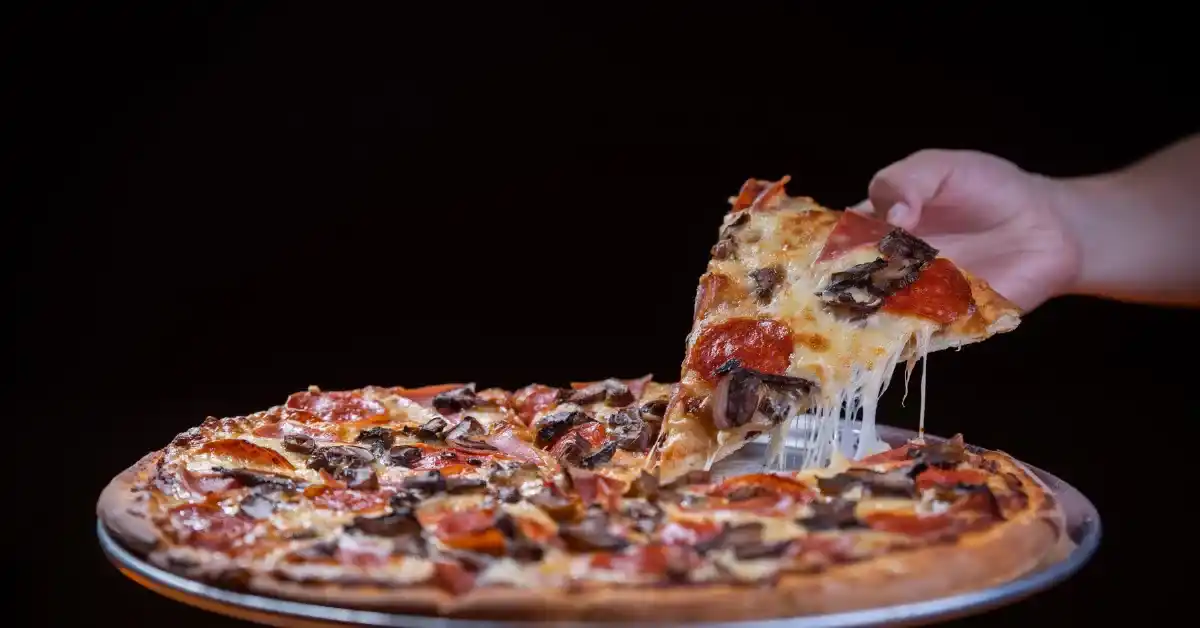 The Best Way to Reheat Deep-Dish Pizza 